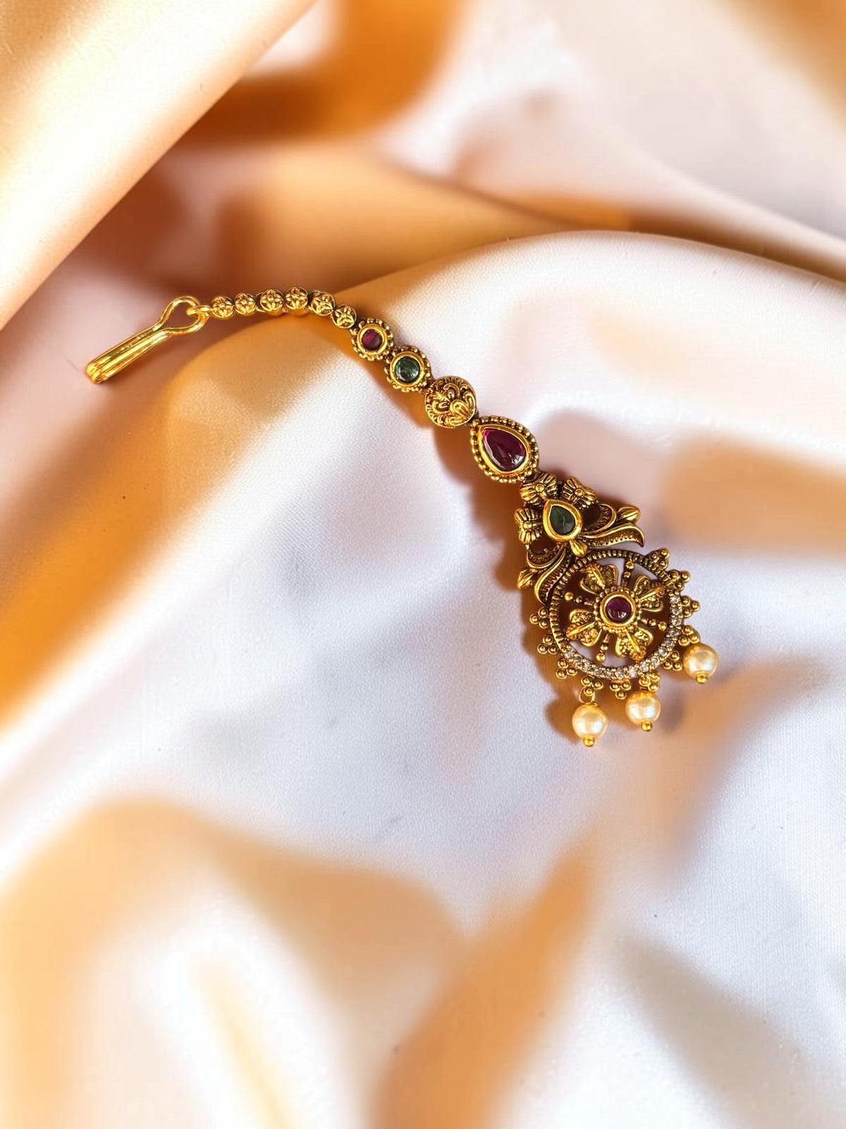 Mayuri Kemp & Pearl Antique Gold Maang Tikka