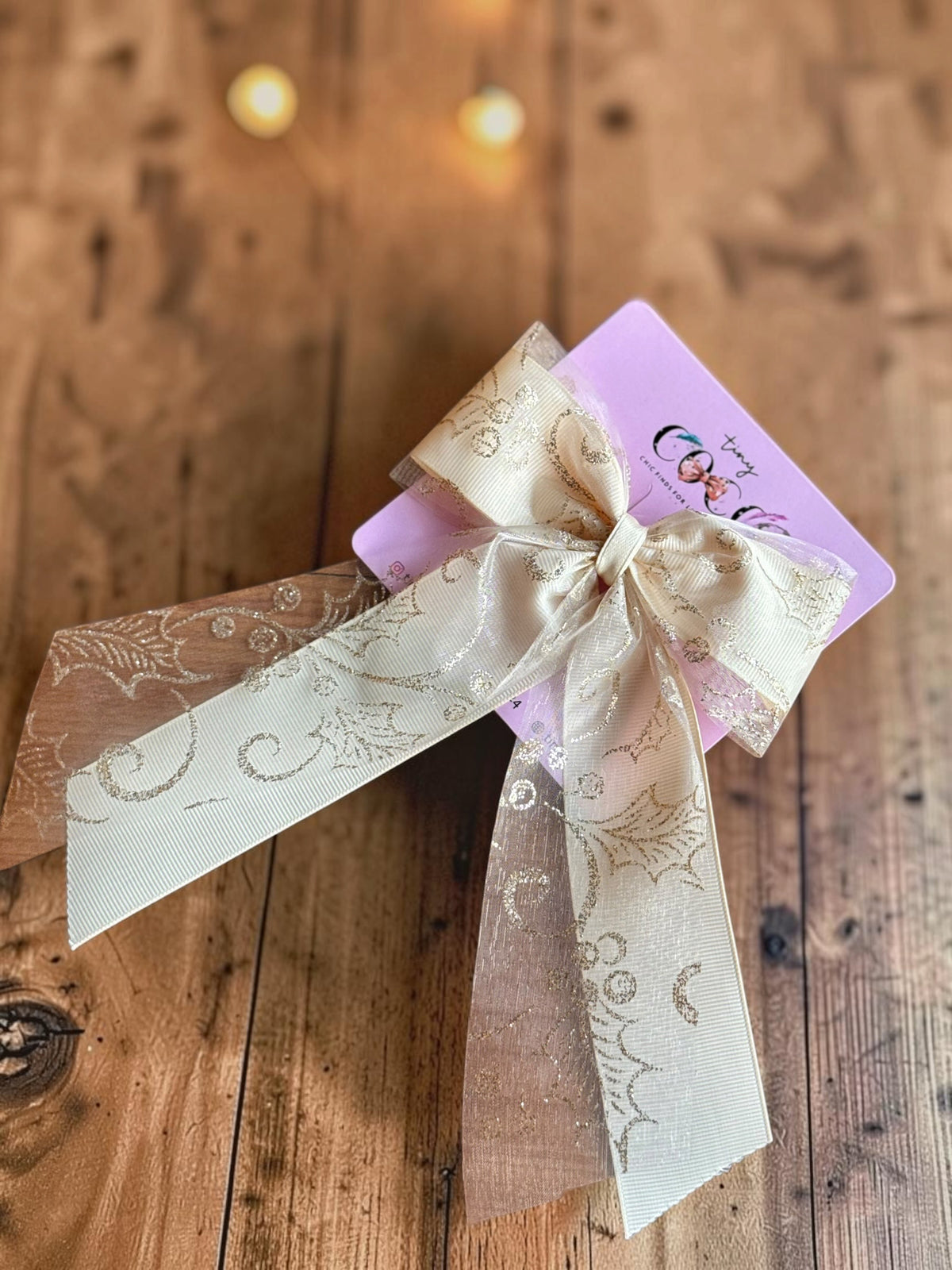 Tara Gold Festive Streamer Bow