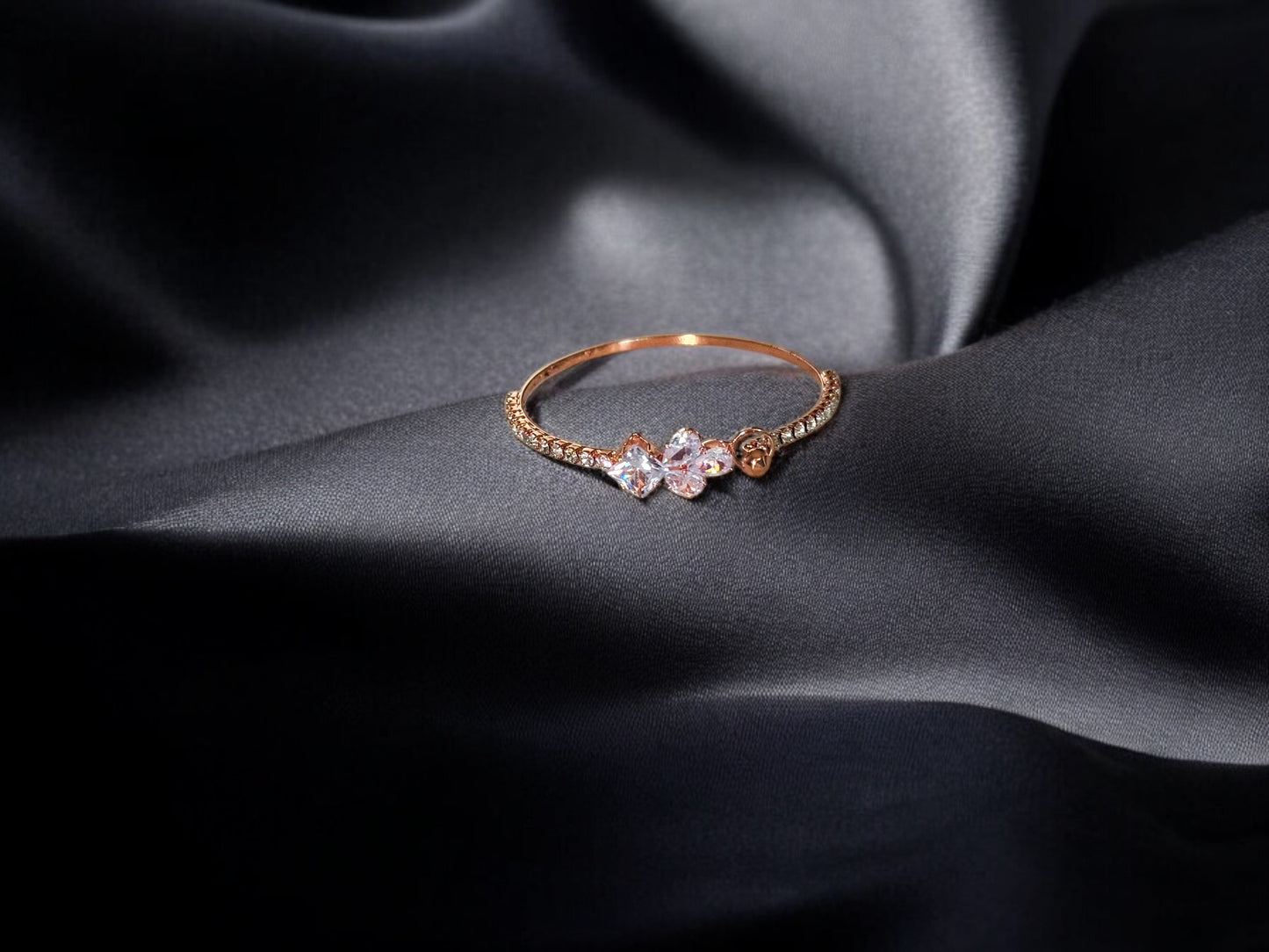 Shimmering Flower Bracelet