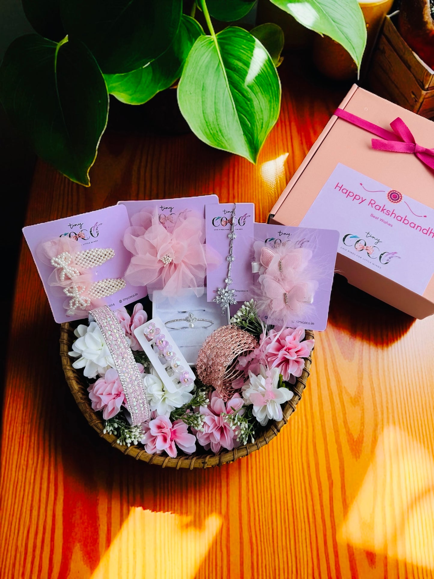 Pink & Pearl Royalty Gift Box