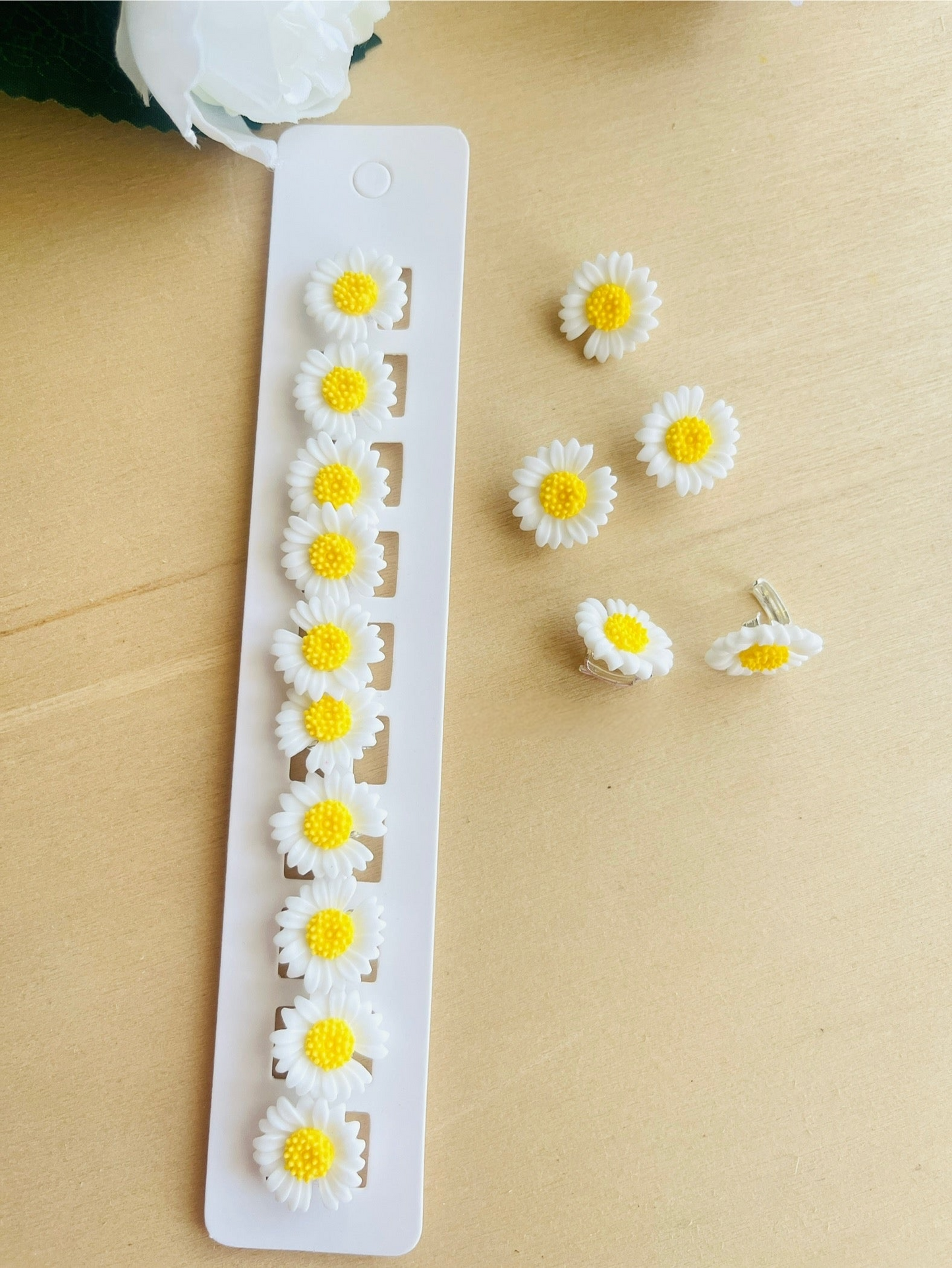 Pure Petal Daisy Snap Clips (set of 5 clips)