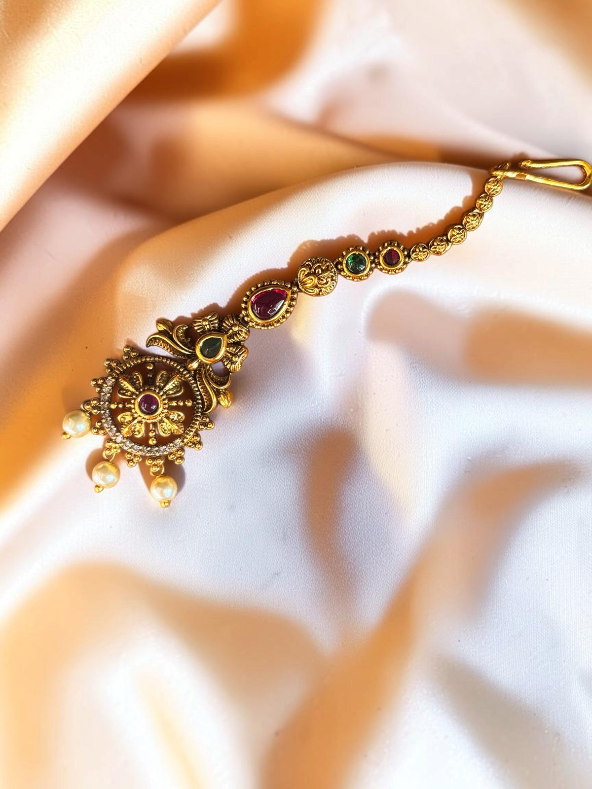 Mayuri Kemp & Pearl Antique Gold Maang Tikka
