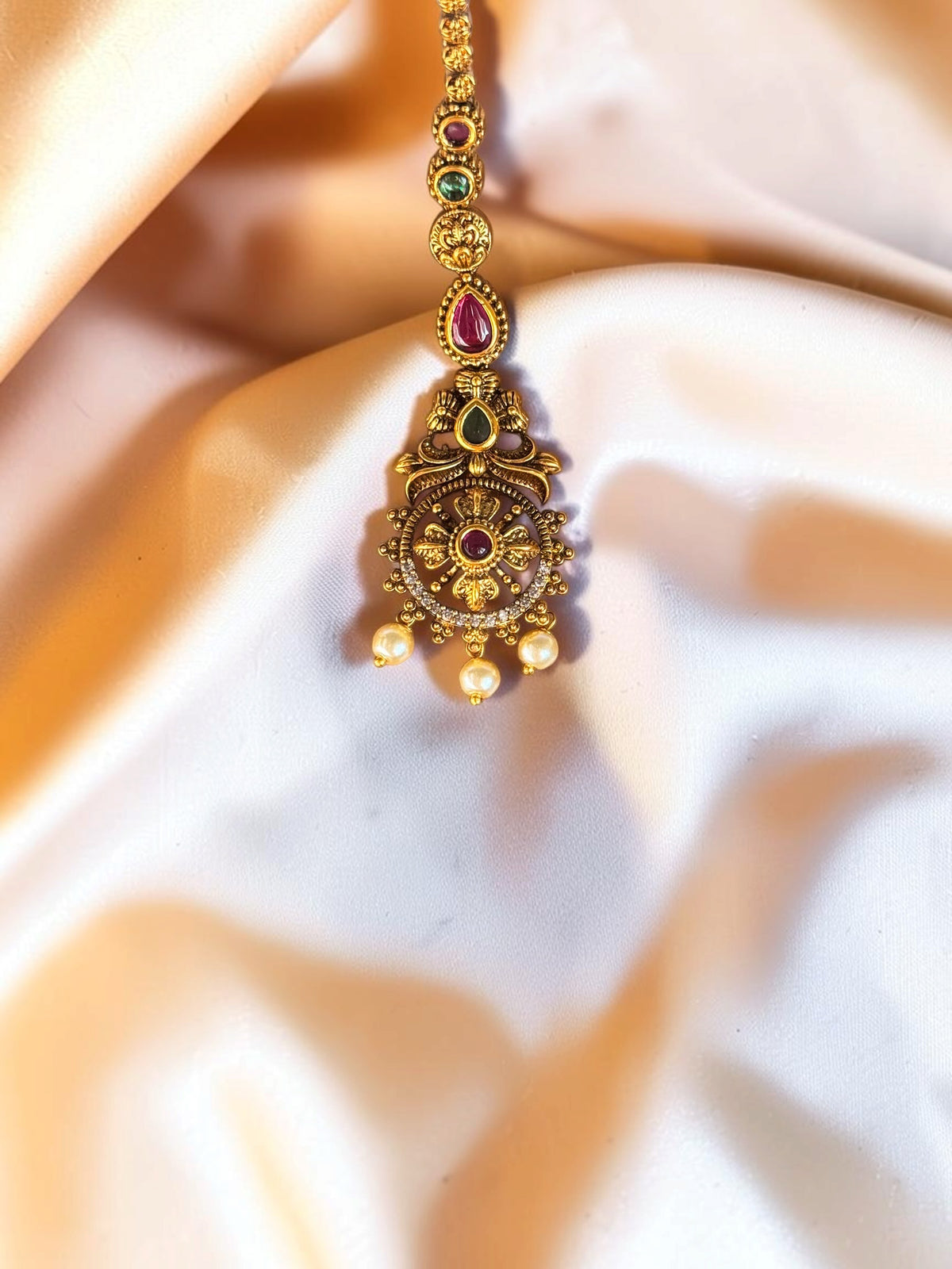 Mayuri Kemp & Pearl Antique Gold Maang Tikka