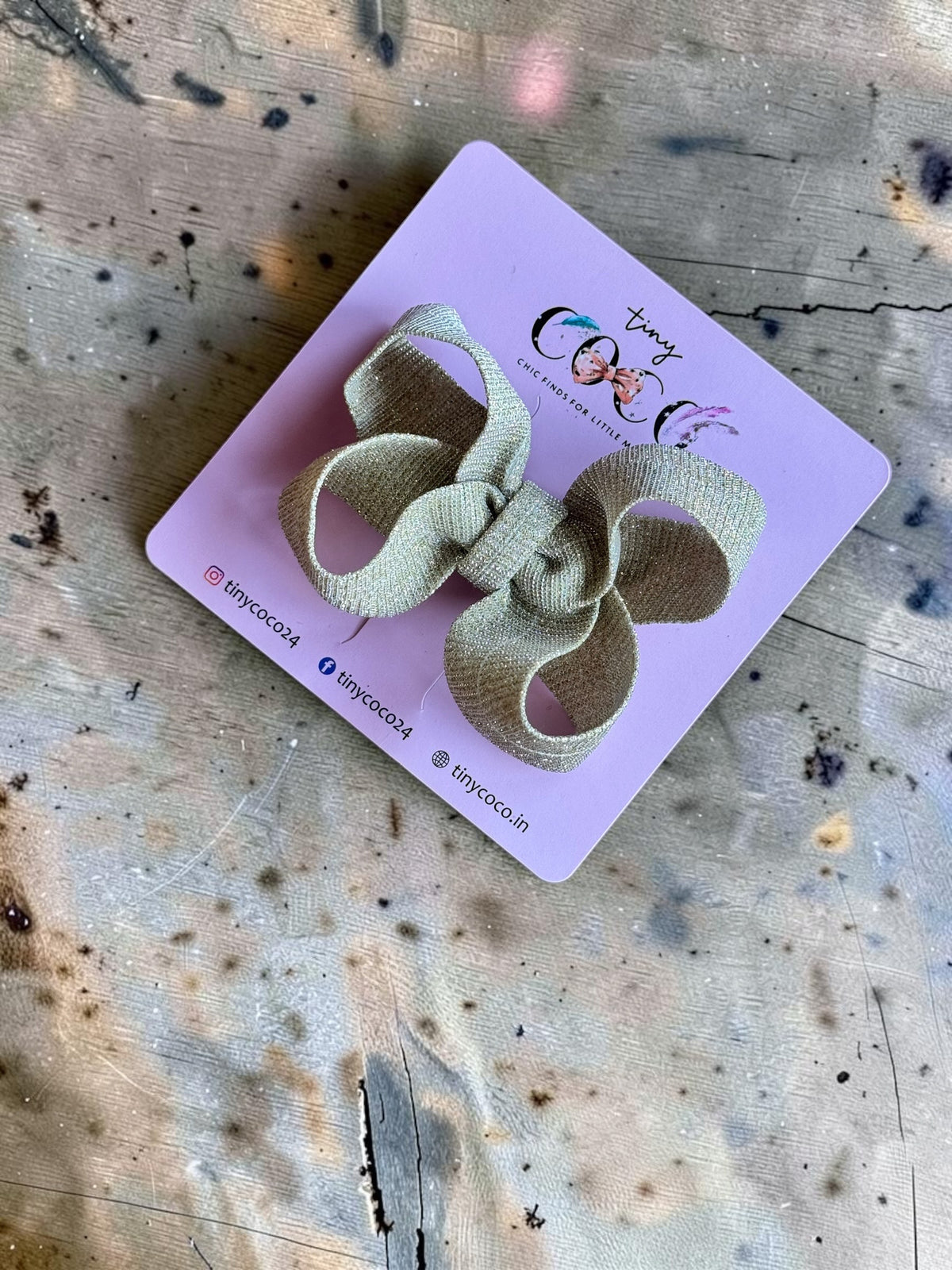 Tara Champagne Gold Shimmer Pinwheel Bow