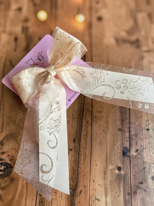 Tara Gold Festive Streamer Bow