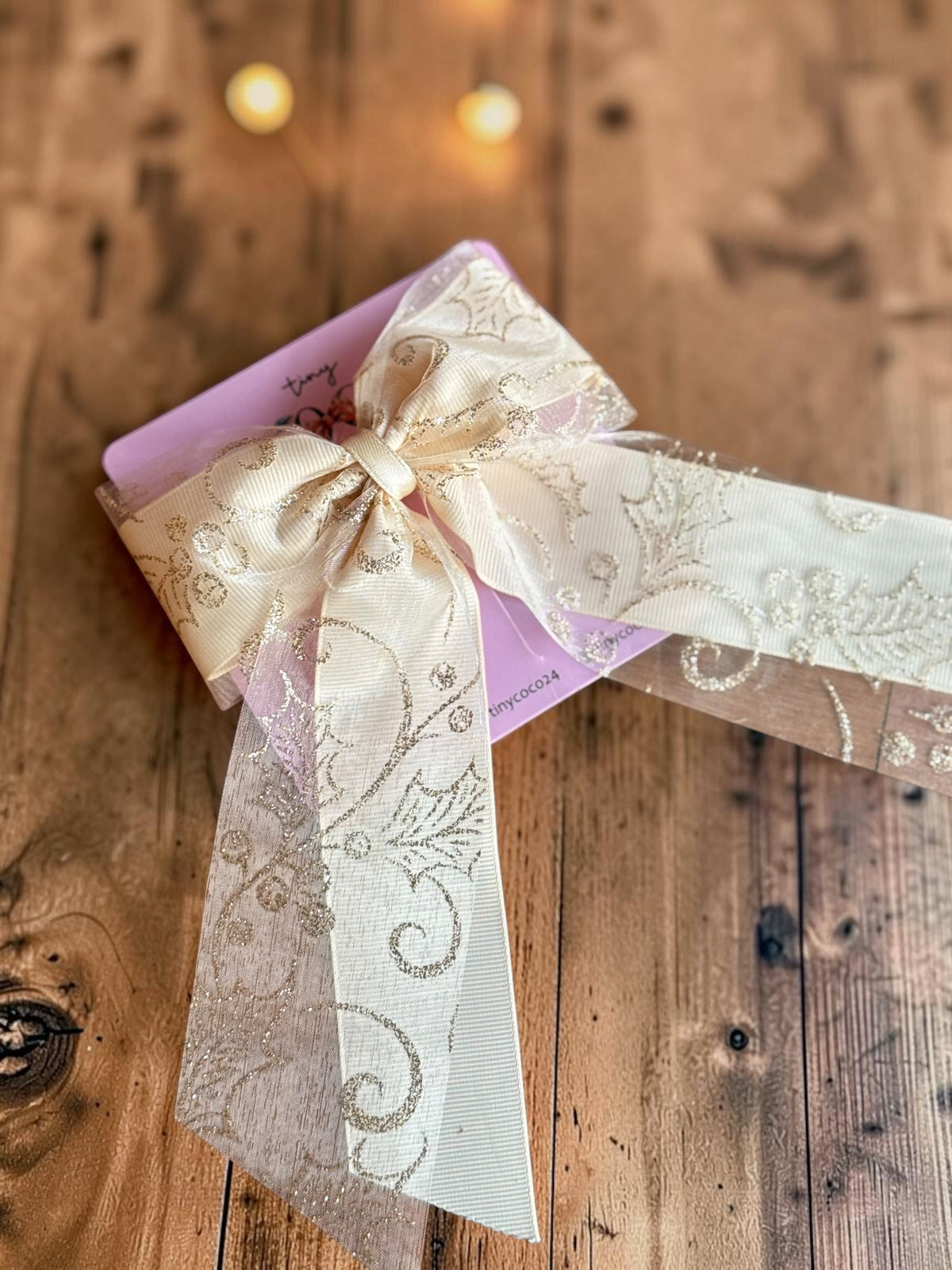Tara Gold Festive Streamer Bow