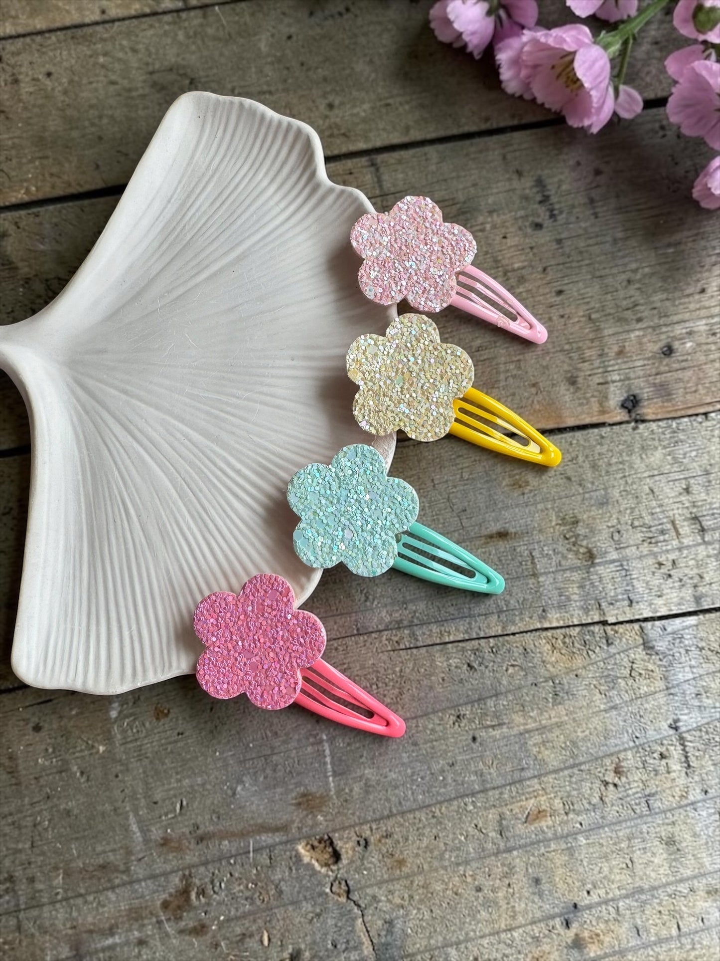 The Glitter Blossom BB Clip Sets