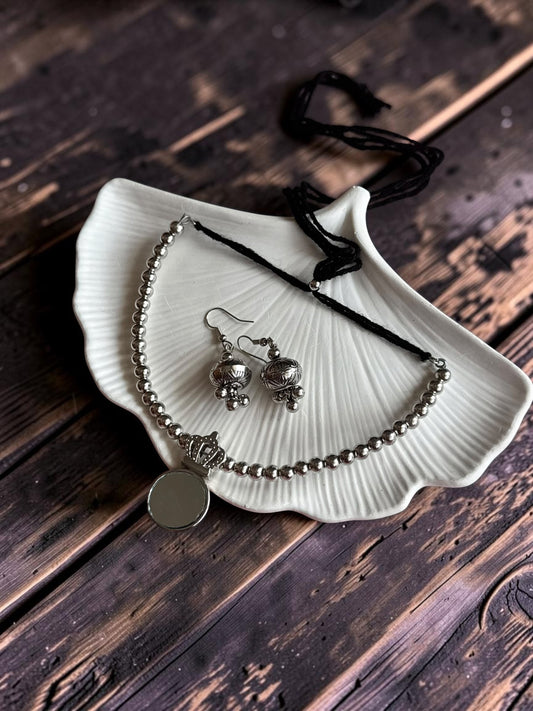 Ethnic Silver-Toned Crown-Framed Round Mirror Choker Set