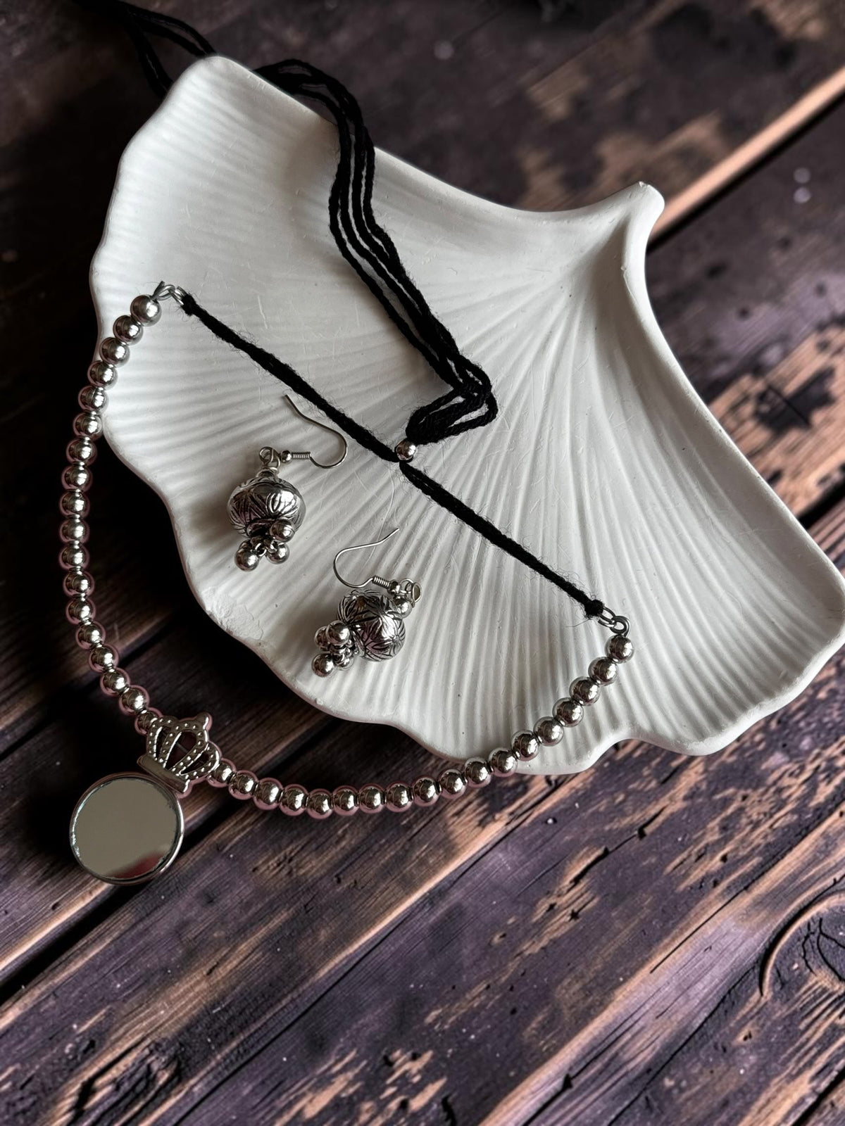 Ethnic Silver-Toned Crown-Framed Round Mirror Choker Set