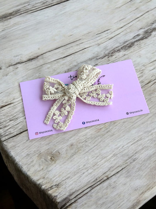 Vintage Lace Bow