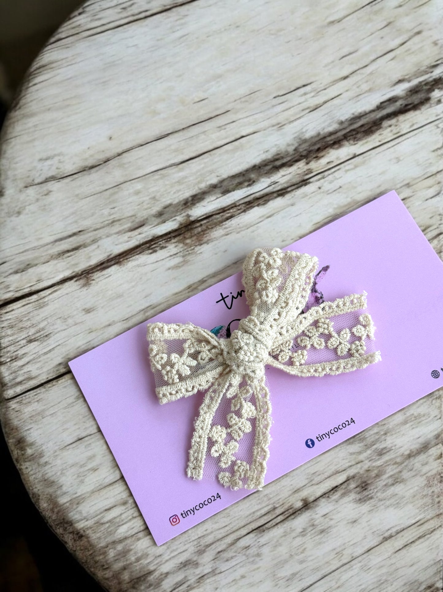 Vintage Lace Bow