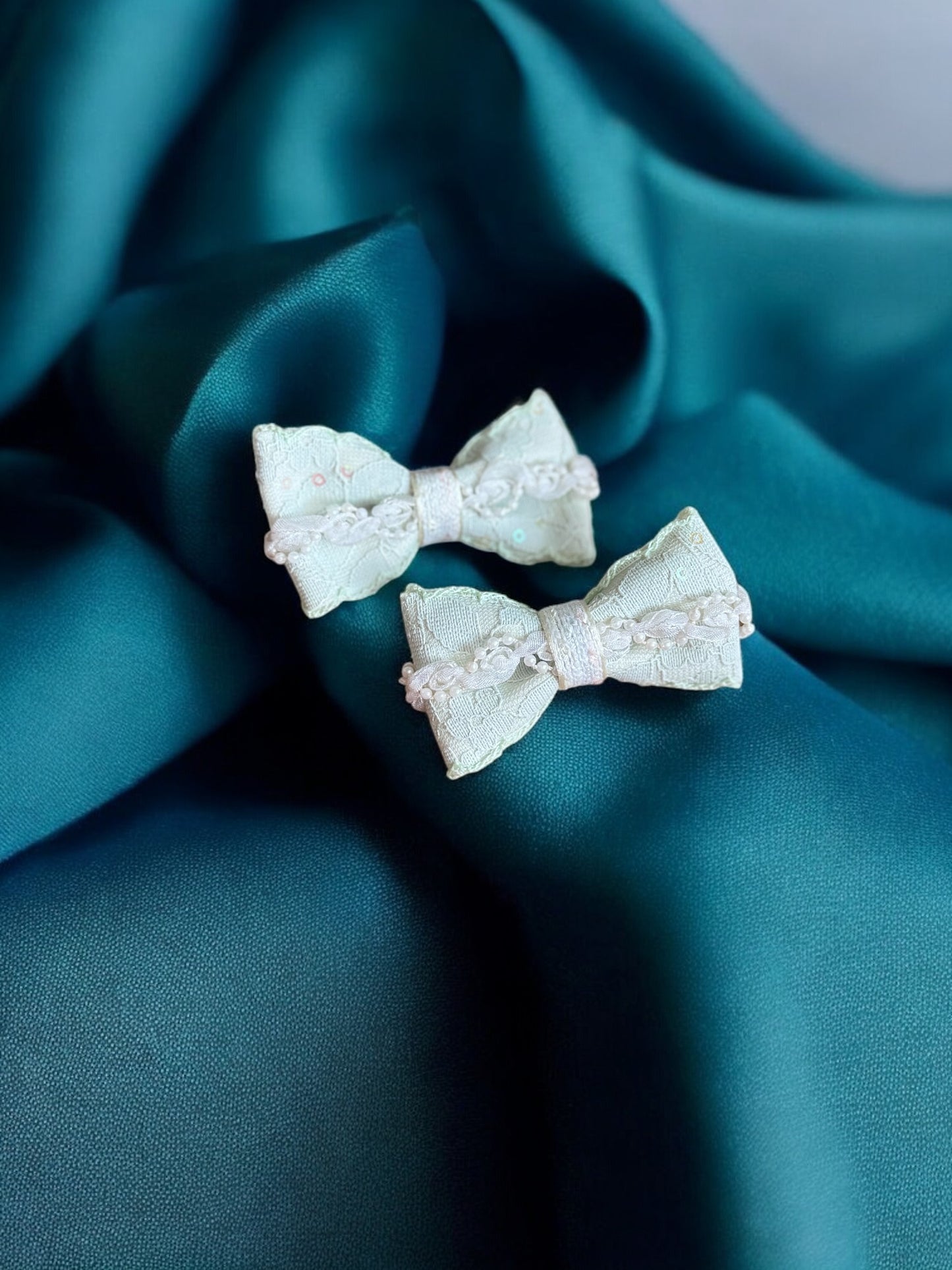 Heirloom Lace Bow Clips (Pair)