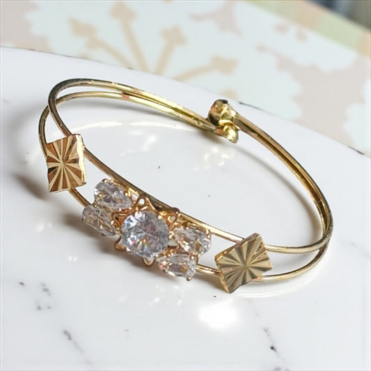 Stellar Style: Kid's Bracelet with Gold Star Accents