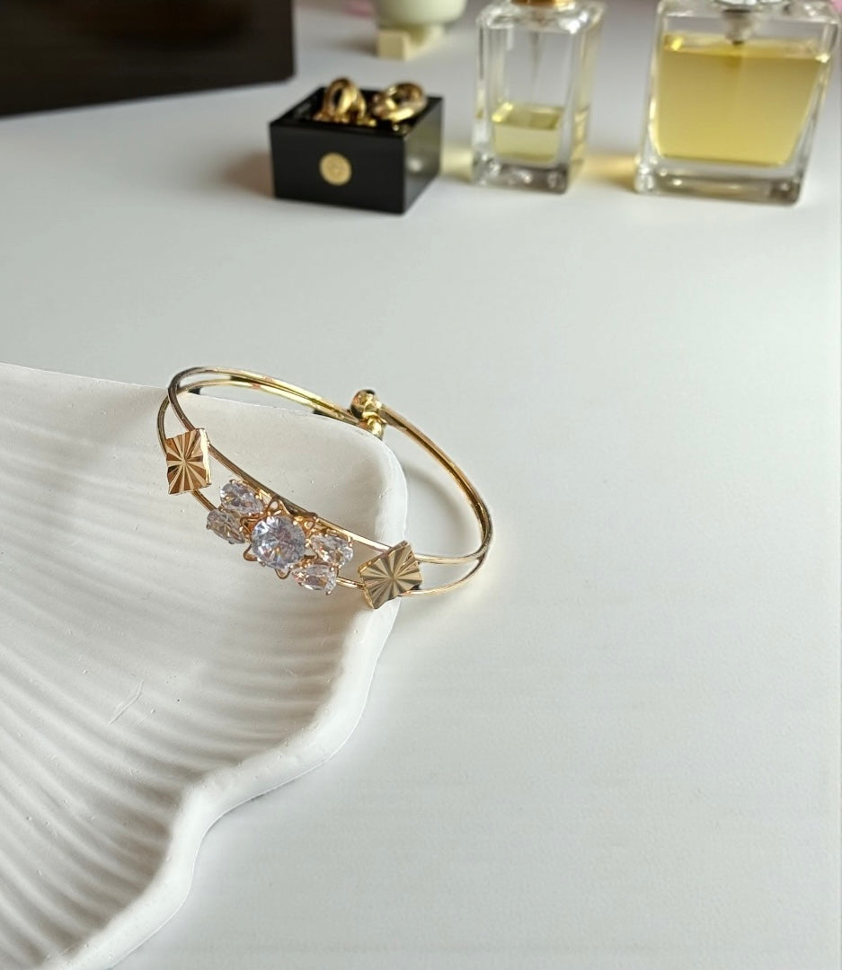 Stellar Style: Kid's Bracelet with Gold Star Accents