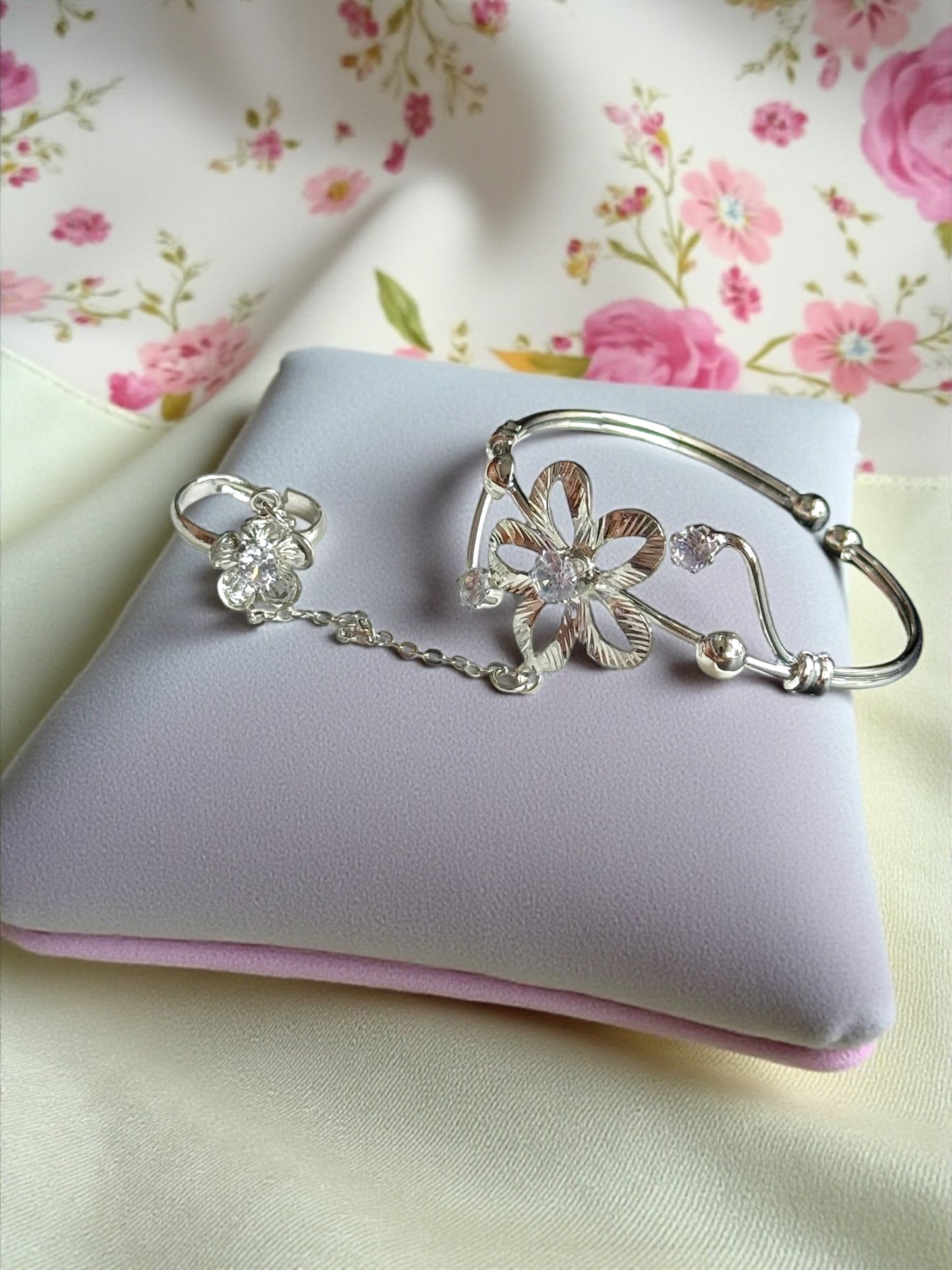 Floral Fantasy Bracelet