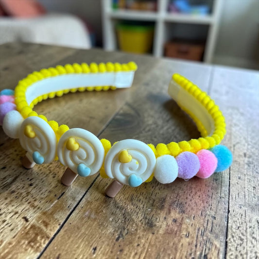 The Lollipop Lane Pom-Pom Band