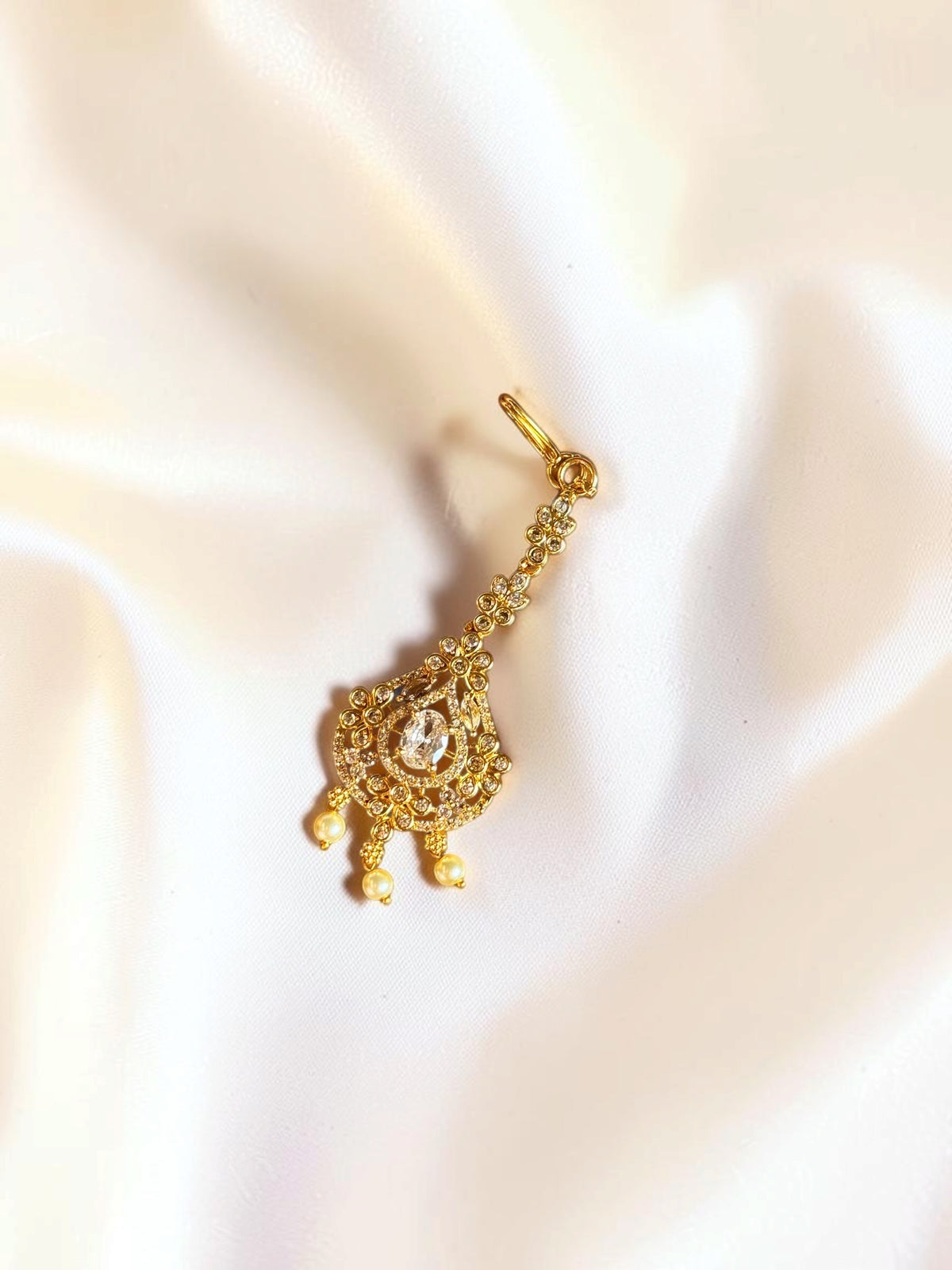 Noor Crystal & Pearl Gold Maang Tikka