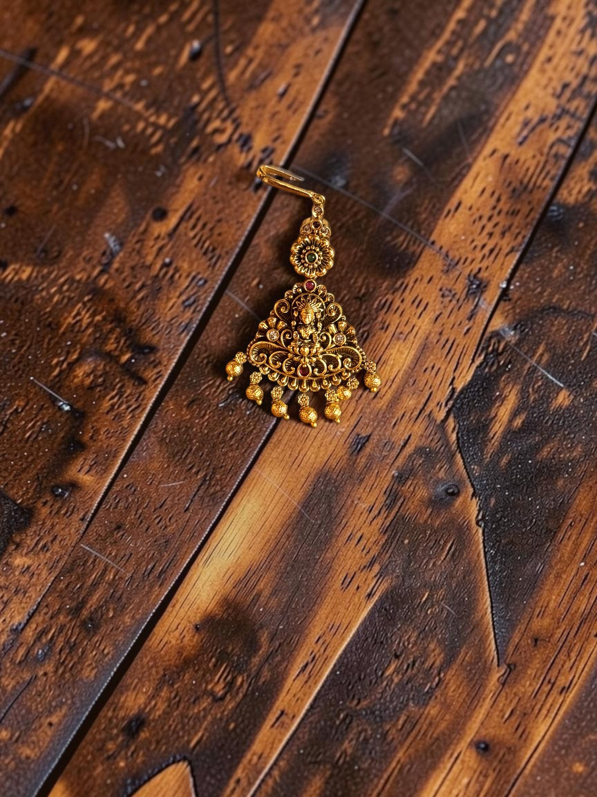 Shree Floral Antique Gold Tikka